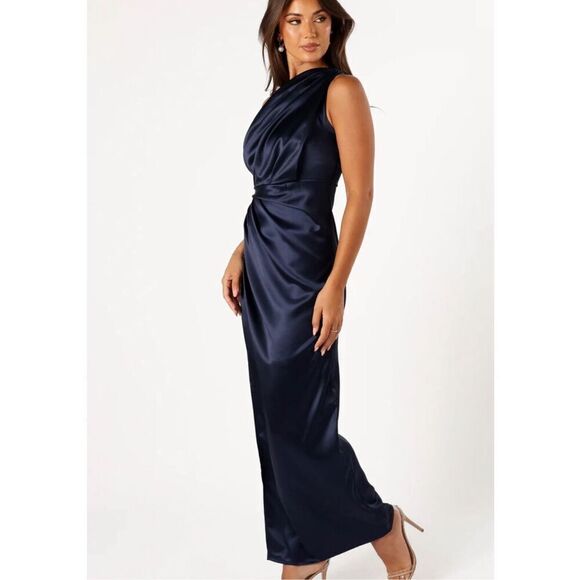 Petal & Pup NADIA ONE SHOULDER MAXI DRESS NAVY Nwot Size 2 - Picture 3 of 8